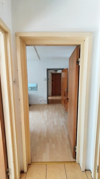 Gorjului Vanzare apartament 2 camere Metrou Gorjului, Etaj 2/4